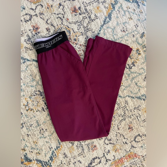 Skechers scrub Set - Picture 7 of 10